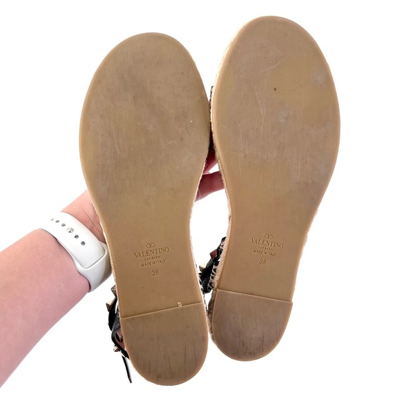 VALENTINO GARAVANI | Black Leather Rockstud Ankle Wrap Flat Espadrille Sandals 8 - Picture 11 of 13
